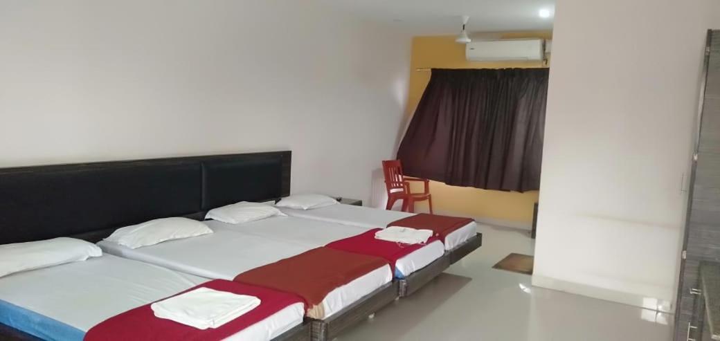 Iroomz Hoysala Residency Bellary Exterior foto